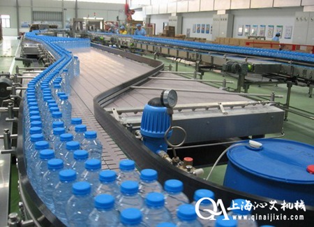 鏈板輸送機的優(yōu)質實用才能保證生產線的高效 鏈板輸送機的優(yōu)質實用才能保證生產線的高效